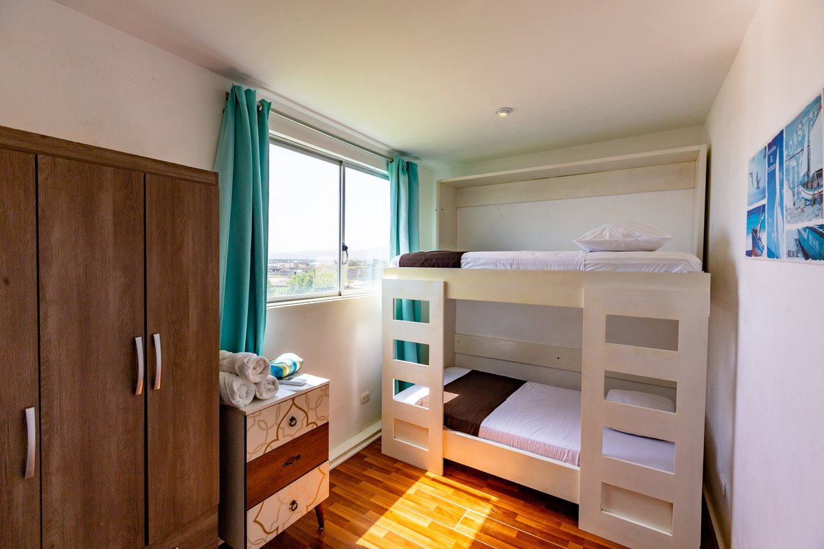 Apartamento para grupos — tercera planta con capacidad para hasta 6 personas, Suites del Mar Máncora